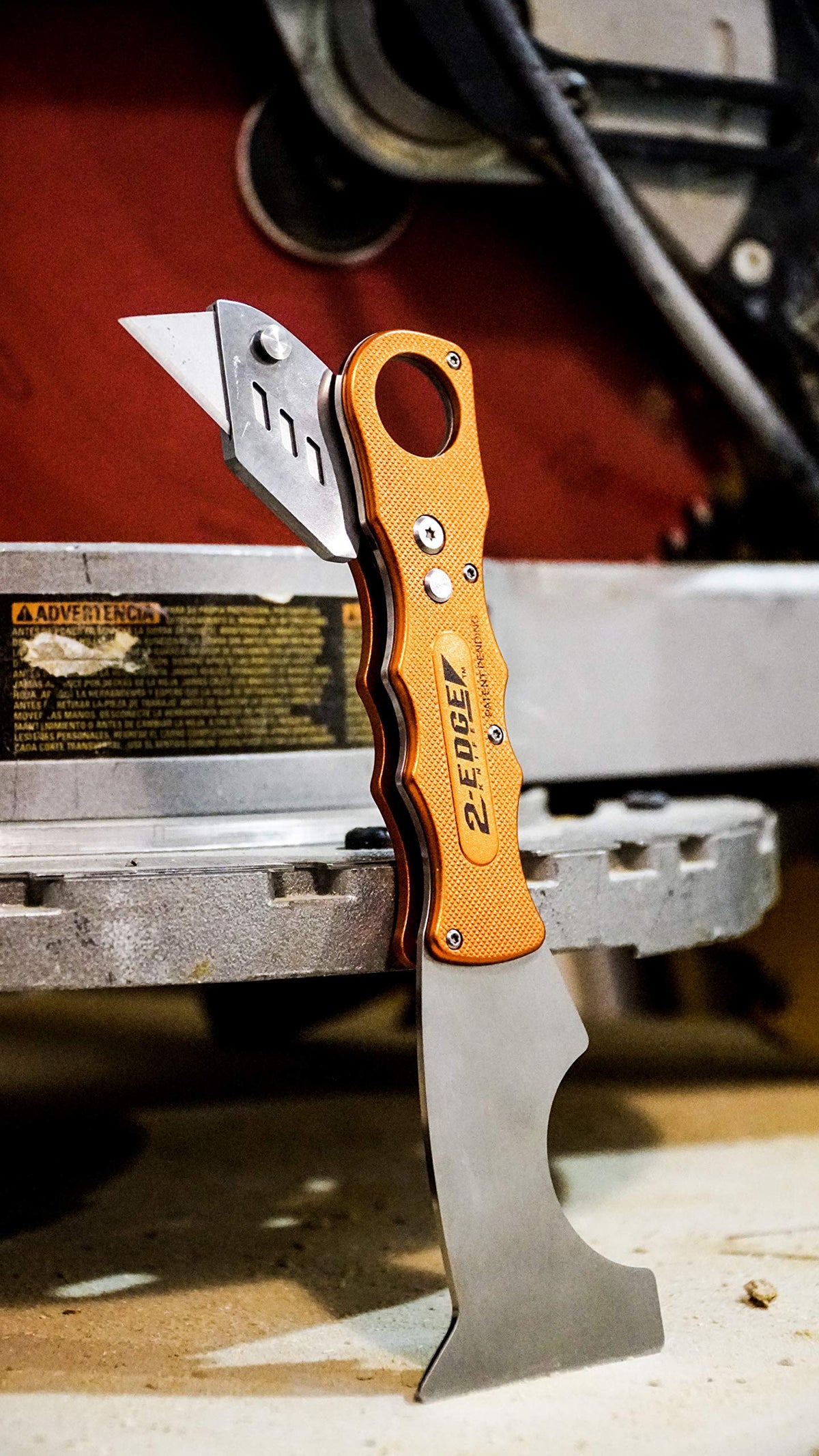 Foldable Utility Putty Knife with Aluminum Handle and Safety Lock R404