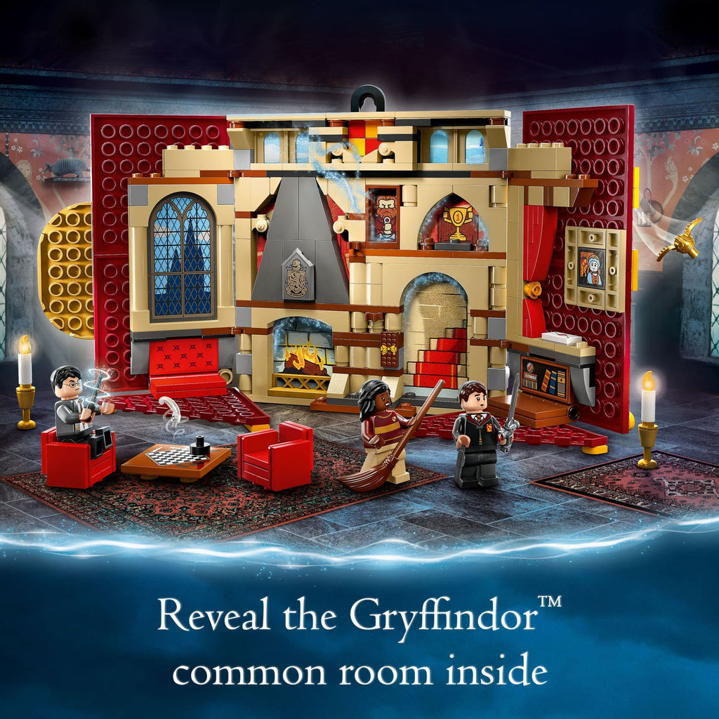 Building Set with 3 Minifigures J360